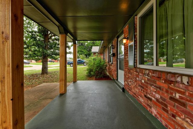 3708 Greenway Terrace, Del City, OK 73115
