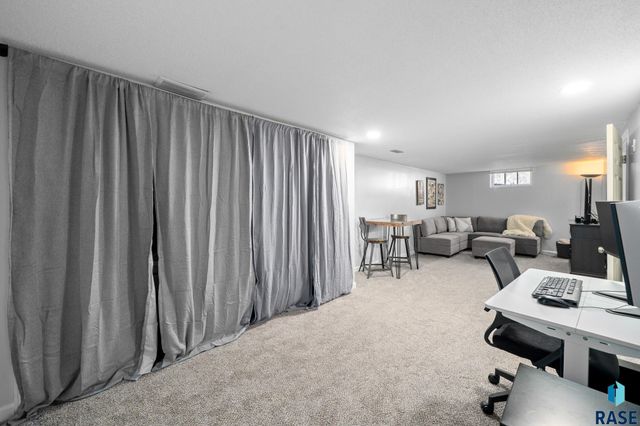 700 S Glendale Ave Avenue, Sioux Falls, SD 57104