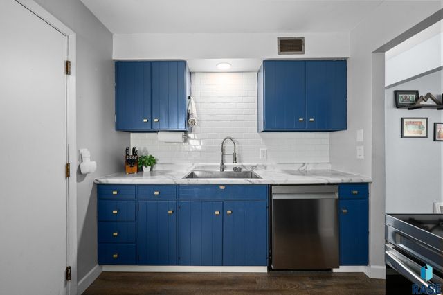 700 S Glendale Ave Avenue, Sioux Falls, SD 57104