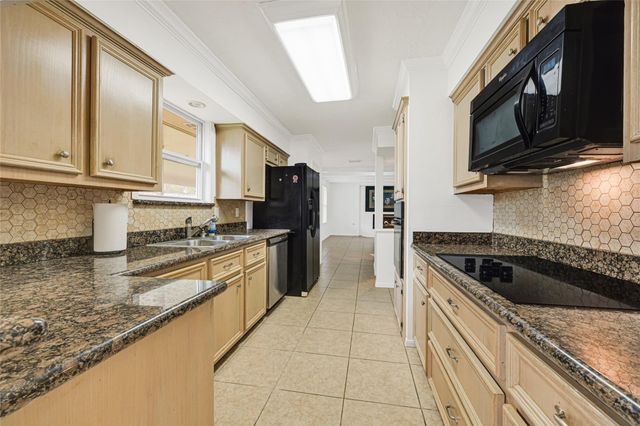 10026 Sageaspen Lane, Houston, TX 77089