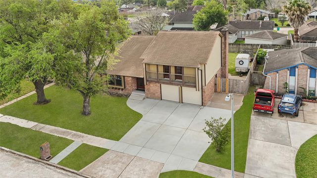 10026 Sageaspen Lane, Houston, TX 77089