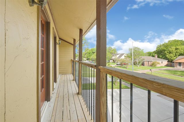 10026 Sageaspen Lane, Houston, TX 77089