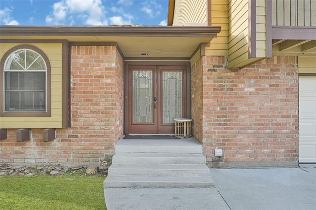 10026 Sageaspen Lane, Houston, TX 77089