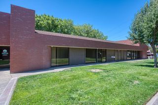 3439 W Shaw Avenue, Fresno, CA 93711