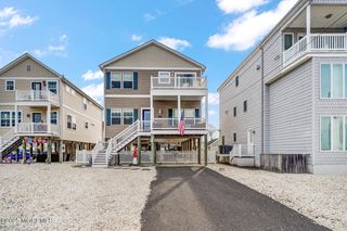 1533 S Bayview Avenue, Seaside Park, NJ 08752
