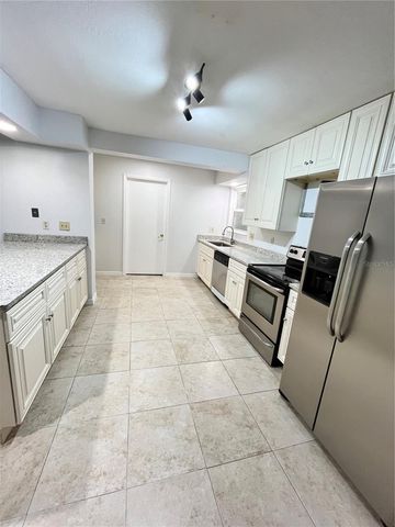 6 ROBINWOOD DRIVE, Longwood, FL 32779