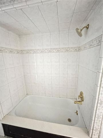 6 ROBINWOOD DRIVE, Longwood, FL 32779