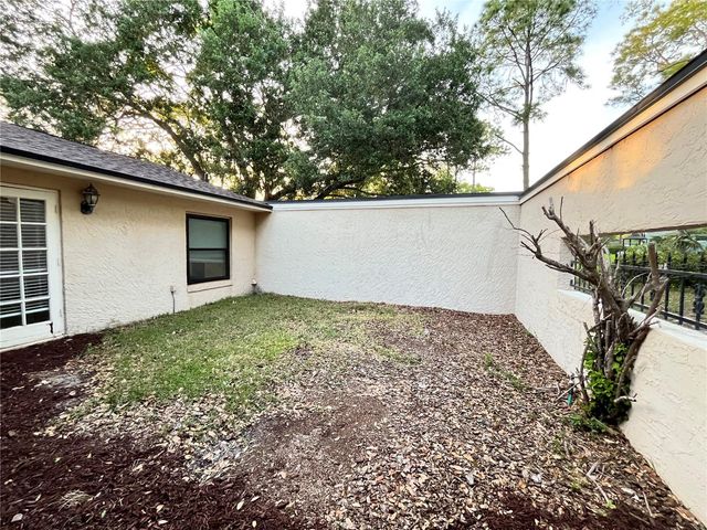 6 ROBINWOOD DRIVE, Longwood, FL 32779