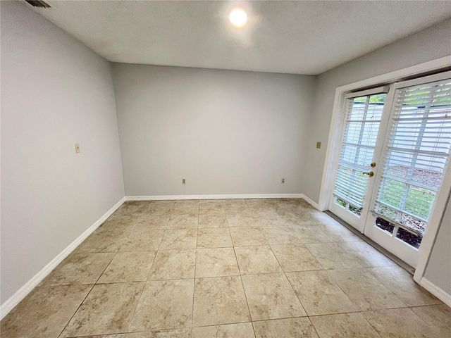 6 ROBINWOOD DRIVE, Longwood, FL 32779