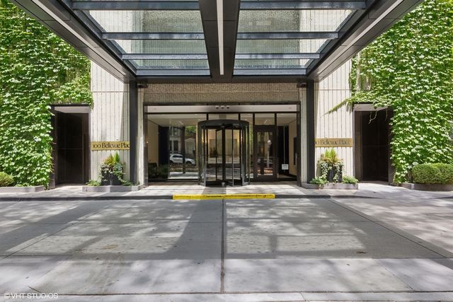 100 E Bellevue Place 24E, Chicago, IL 60611