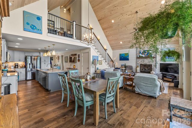 521 Waters Edge Drive, Nebo, NC 28761