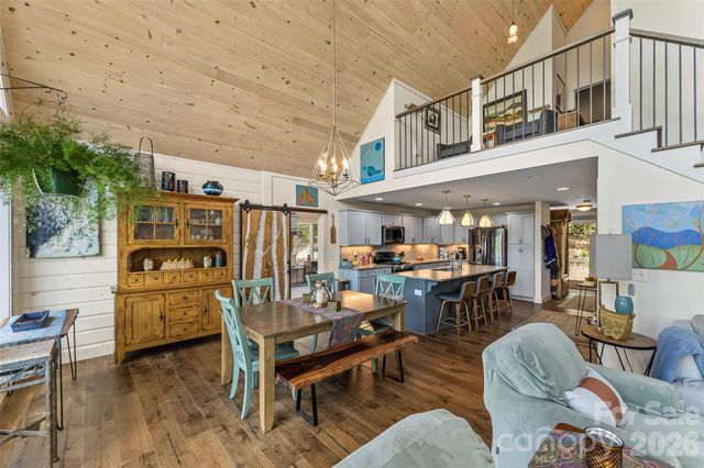 521 Waters Edge Drive, Nebo, NC 28761