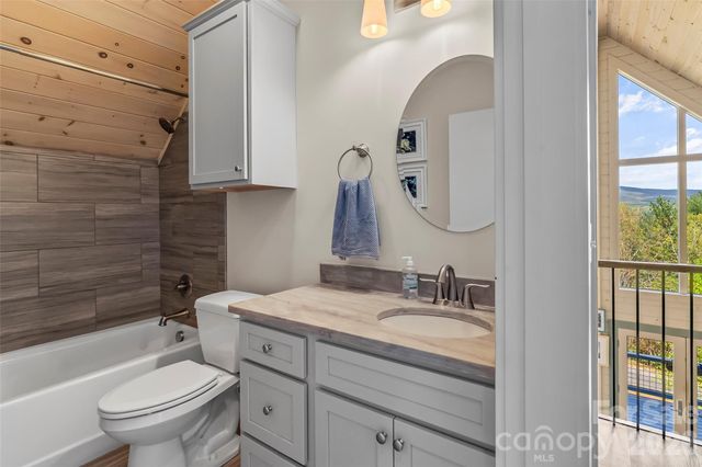 521 Waters Edge Drive, Nebo, NC 28761