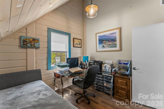 521 Waters Edge Drive, Nebo, NC 28761