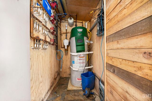 7925 Old State Road, Wofford Heights, CA 93285