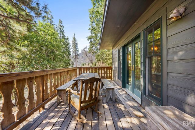 7925 Old State Road, Wofford Heights, CA 93285