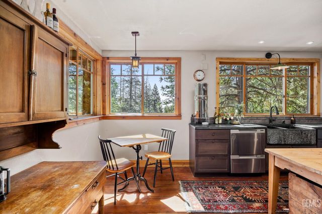 7925 Old State Road, Wofford Heights, CA 93285