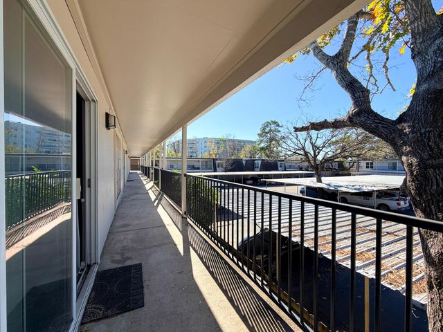 12633 Memorial Drive 156, Houston, TX 77024