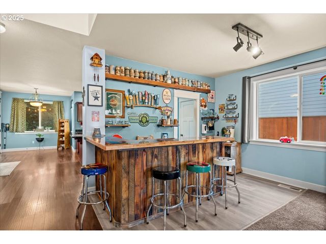 1138 37TH Ave, Forest Grove, OR 97116