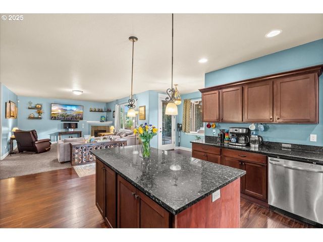 1138 37TH Ave, Forest Grove, OR 97116