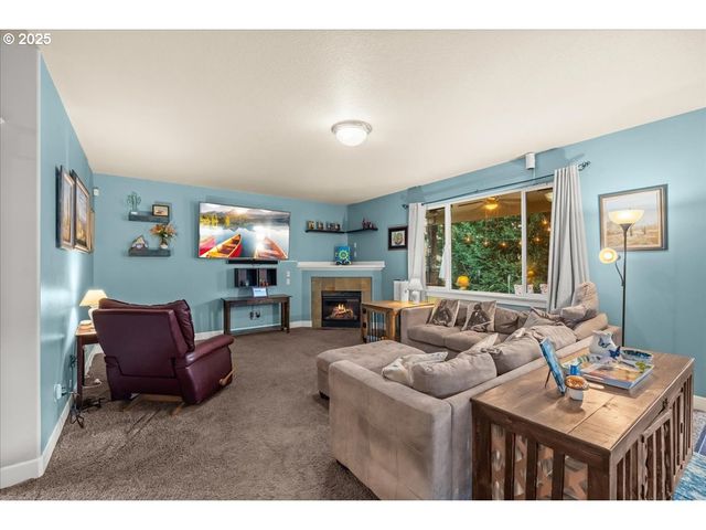 1138 37TH Ave, Forest Grove, OR 97116