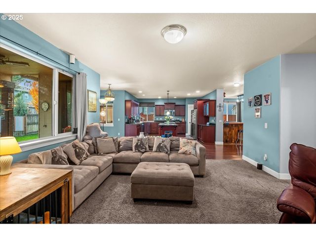 1138 37TH Ave, Forest Grove, OR 97116