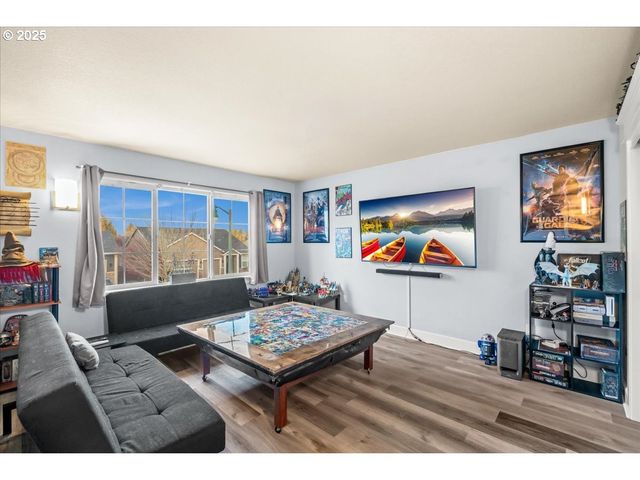 1138 37TH Ave, Forest Grove, OR 97116