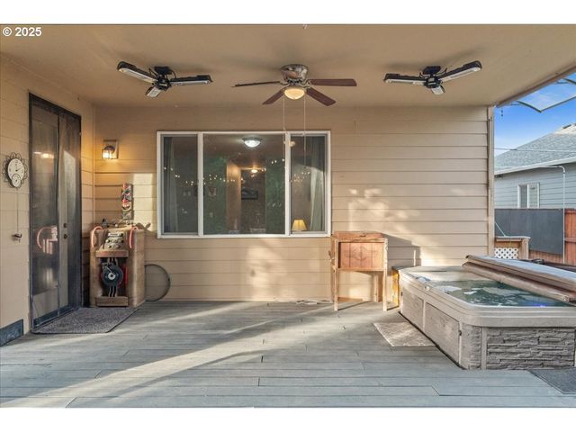 1138 37TH Ave, Forest Grove, OR 97116