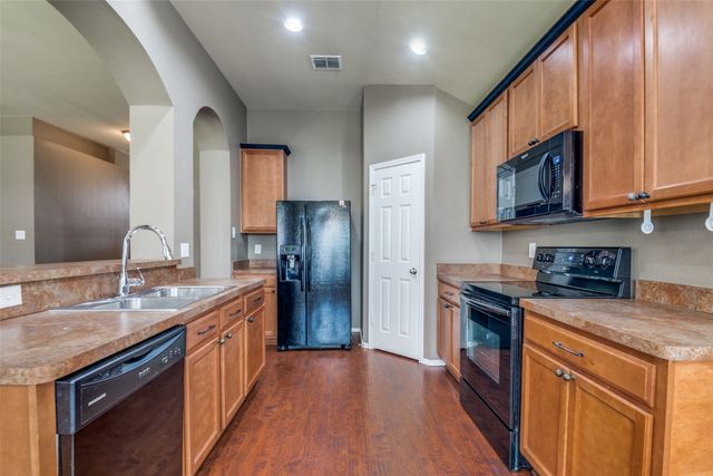 1007 Camp Verde Drive, Forney, TX 75126