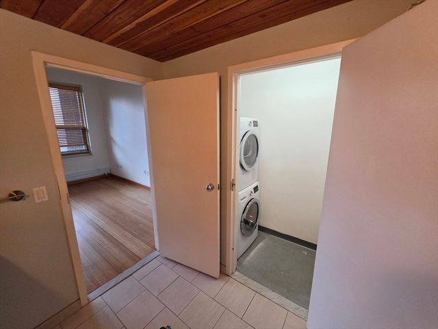 290 Pleasant St 113, Watertown, MA 02472