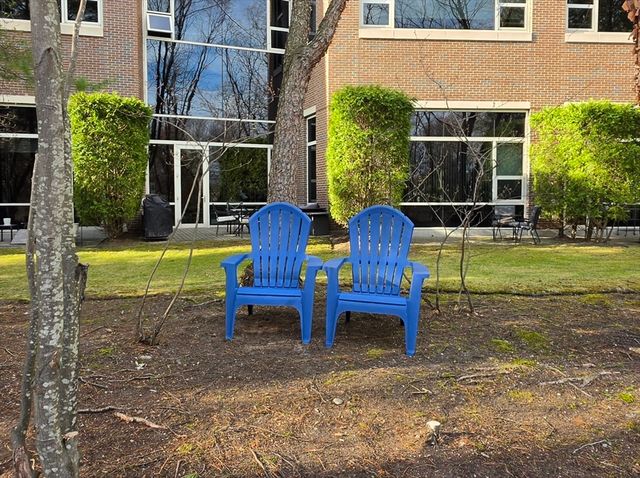 290 Pleasant St 113, Watertown, MA 02472