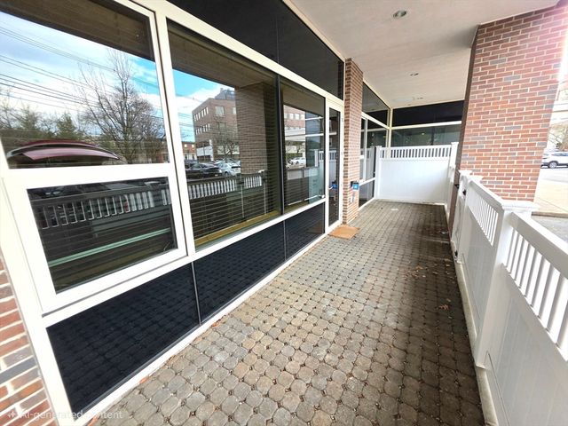 290 Pleasant St 113, Watertown, MA 02472