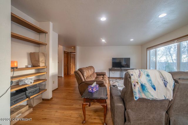 110 Wooded Glen Court, Kenai, AK 99611