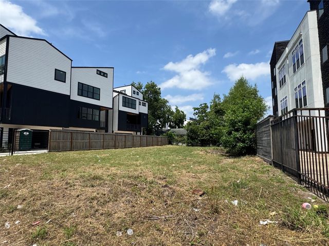 1611 Wheeler Street, Houston, TX 77004