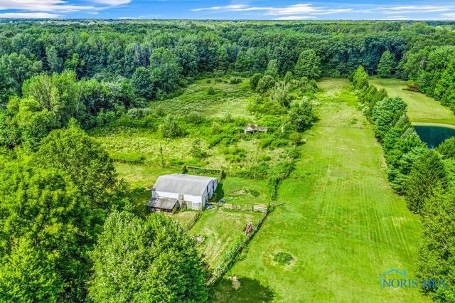 1402 S Crissey Road, Holland, OH 43528