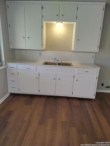 4926 Alma, San Antonio, TX 78222