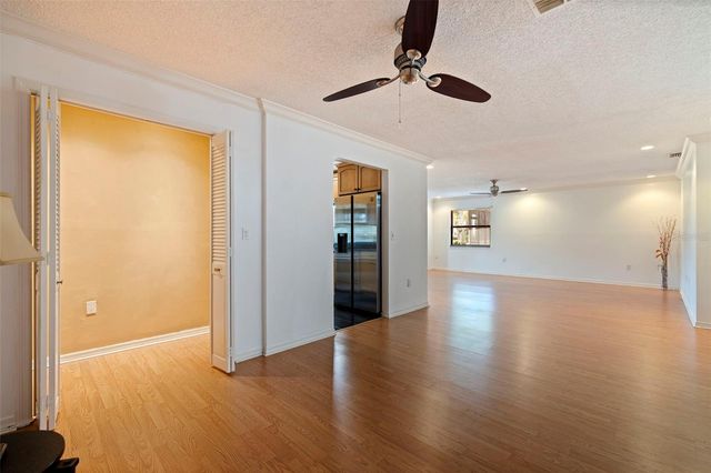 8140 TERRACE GARDEN DRIVE 103, St Petersburg, FL 33709