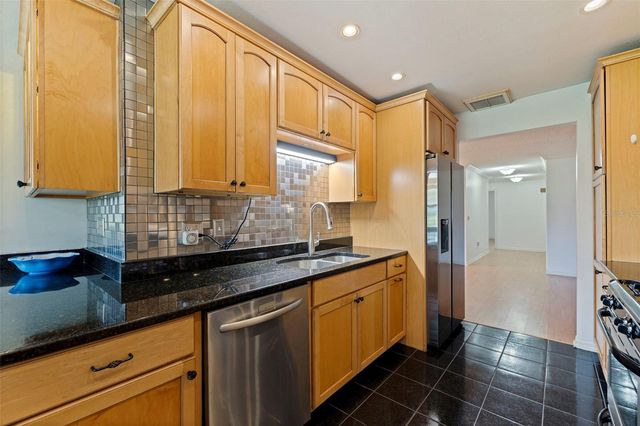8140 TERRACE GARDEN DRIVE 103, St Petersburg, FL 33709