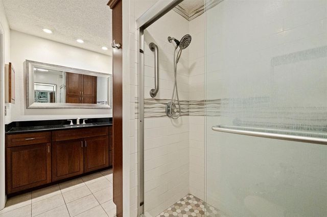 8140 TERRACE GARDEN DRIVE 103, St Petersburg, FL 33709