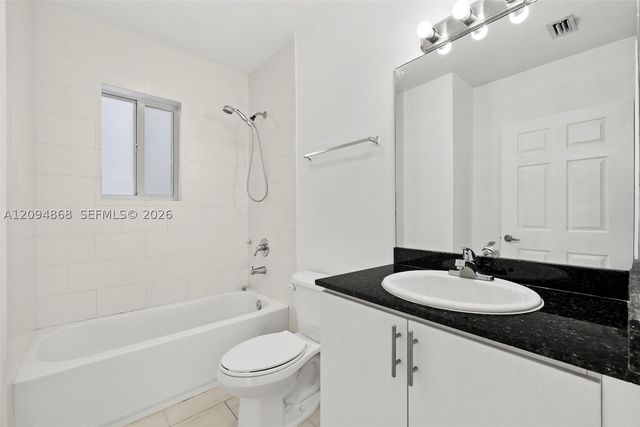 405 E 7th St 303, Hialeah, FL 33010