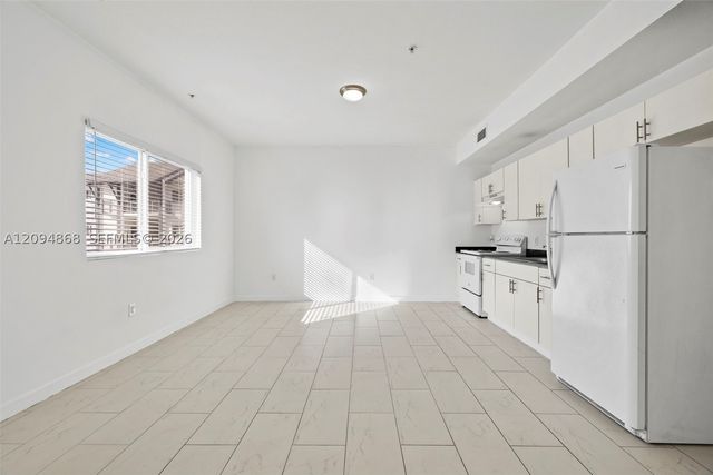 405 E 7th St 303, Hialeah, FL 33010