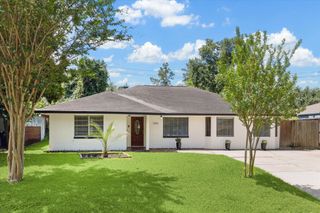 9711 Long Branch Lane Lane, Houston, TX 77055