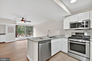 800 4TH ST SW #S221, Washington, DC 20024
