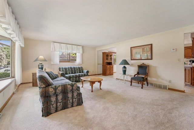 N116 KAMKES AVENUE, Appleton, WI 54915