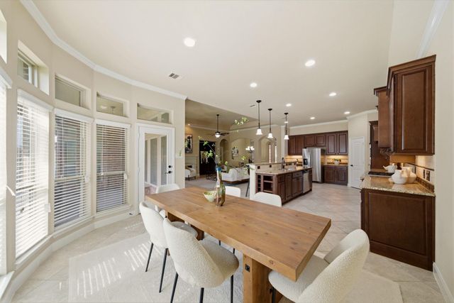 901 Cozy Hollow Court, Friendswood, TX 77546