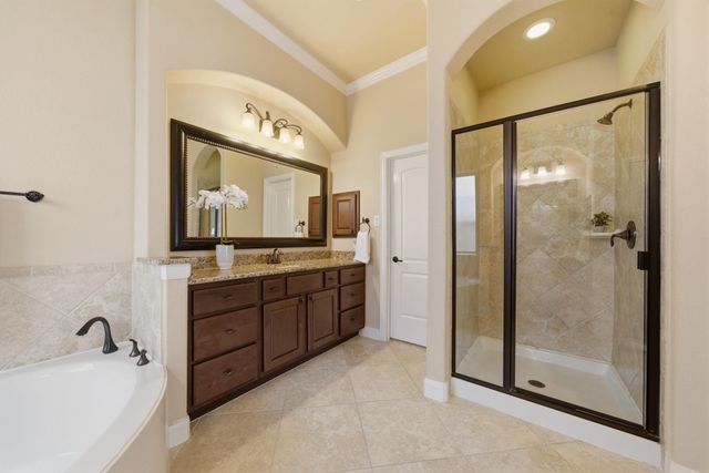 901 Cozy Hollow Court, Friendswood, TX 77546