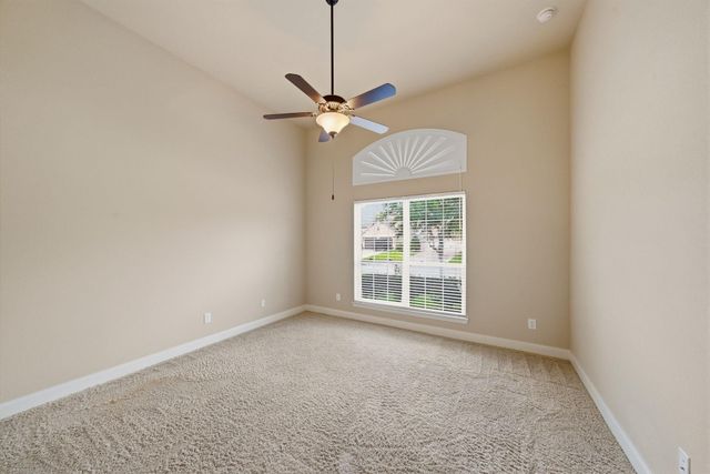 901 Cozy Hollow Court, Friendswood, TX 77546