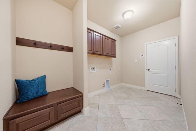 901 Cozy Hollow Court, Friendswood, TX 77546