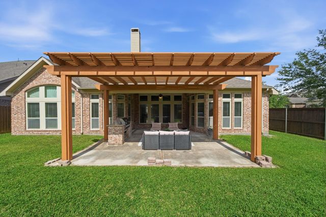 901 Cozy Hollow Court, Friendswood, TX 77546