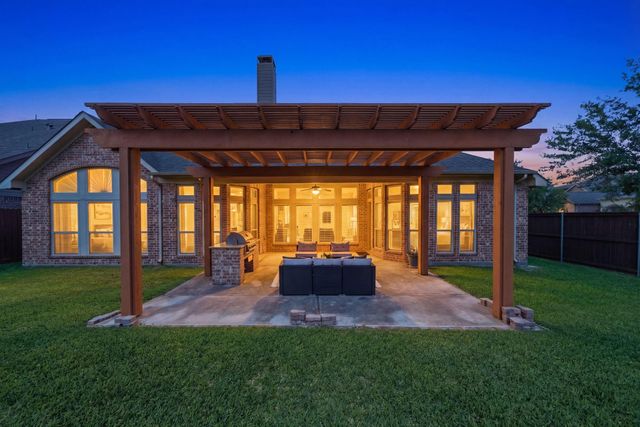 901 Cozy Hollow Court, Friendswood, TX 77546